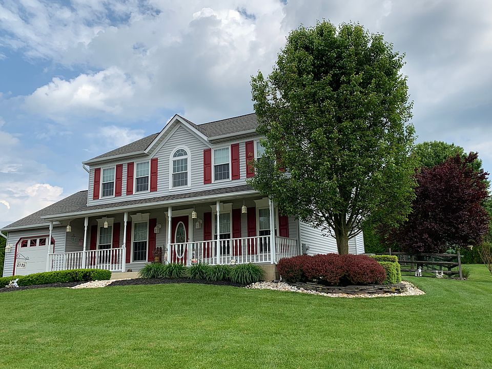 2nd image of 2179 Sarahs Ln