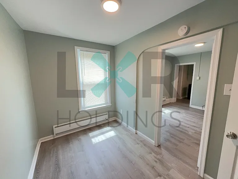 661 Chain St #1 — Photo 2
