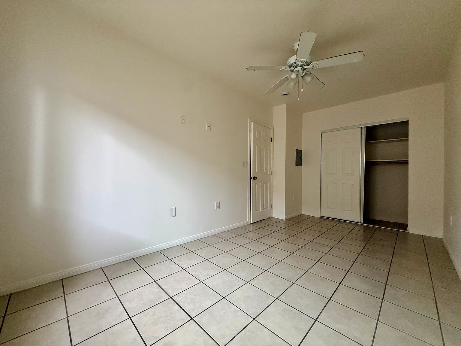 1 bed, 700 sqft, $1,795 — Photo 4