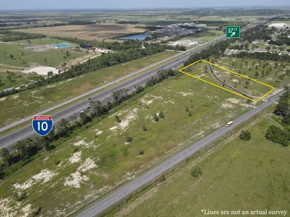 17 Frontage Rd, Iowa, LA 70647