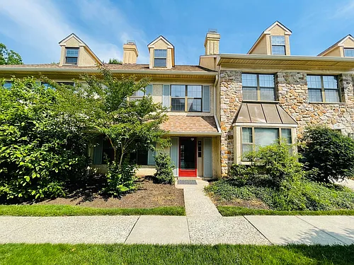 7 Liberte Ln Photo 1