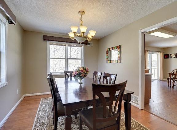 5th image of 2610 Flandrau St N