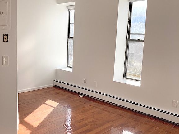 2nd image of 201 E 118th St APT 3c