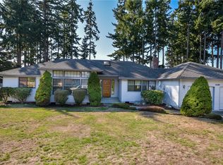 1685 SW Robertson Dr, Oak Harbor, WA 98277