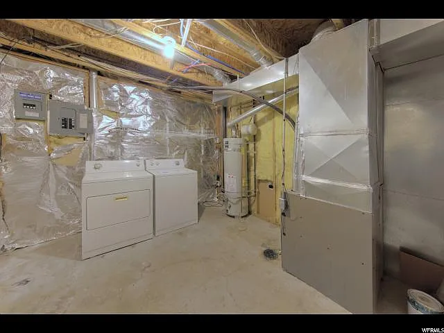 386 W 500 N — Photo 24