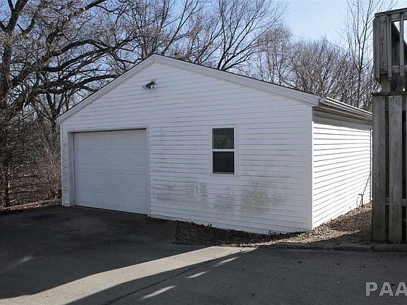 3rd image of 312 S Highland Ave