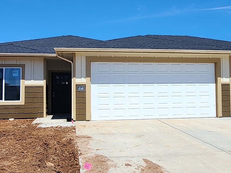 Has lawn/landscape now!