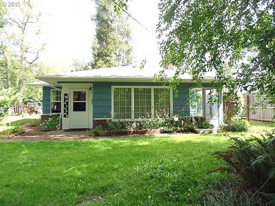 109 W Hazel St, Roseburg, OR, 97471