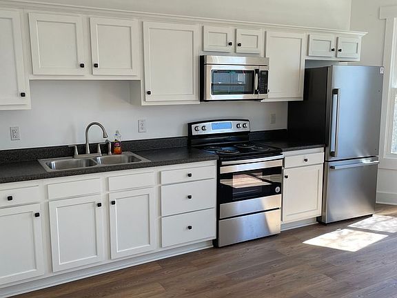 5th image of 102 Academy St Unit 1