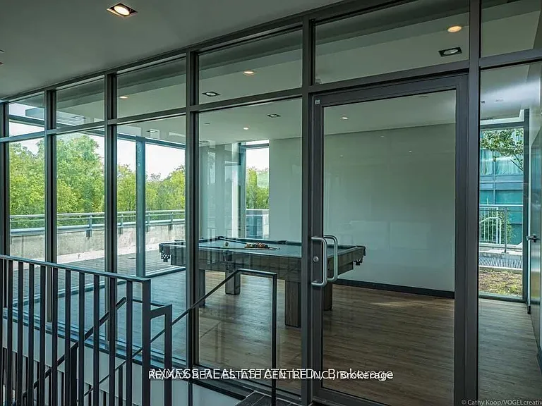 5240 Dundas St #B314 — Photo 36