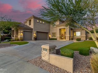 203 W Desert Flower Ln, Phoenix, AZ 85045