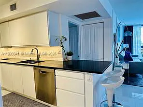 2 bed, 2.0 bath, 1181 sqft, $3,600 — Photo 2