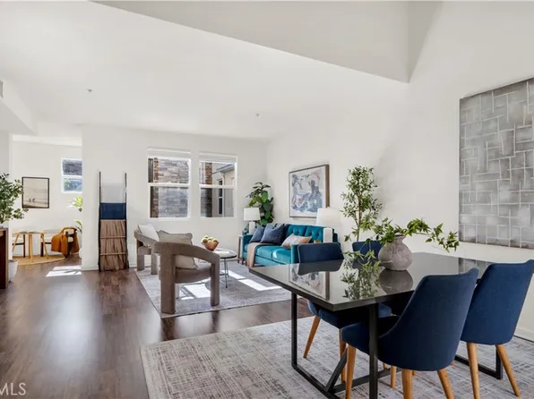 247 Jeanette Ln, Santa Ana, CA 92705
