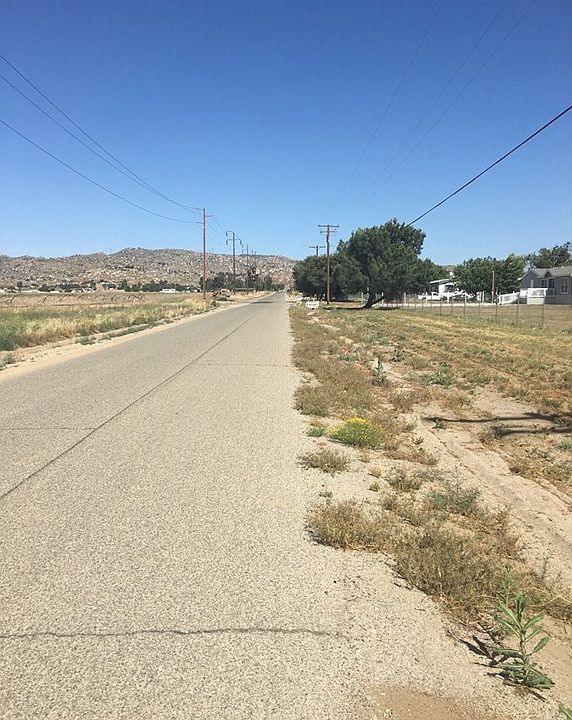 2nd image of 27865 Ellis Ave