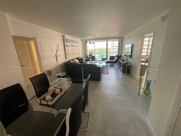 3rd image of 5161 W Collins Ave #811