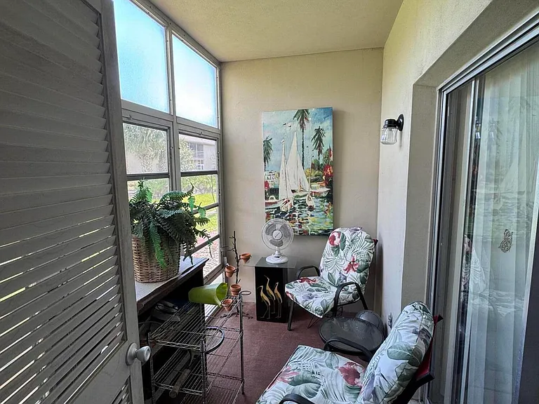 33 Lake Vista Trl #104 — Photo 9