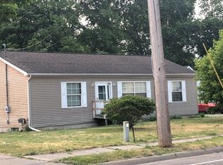 6041 Wise Rd, Lansing, MI 48911