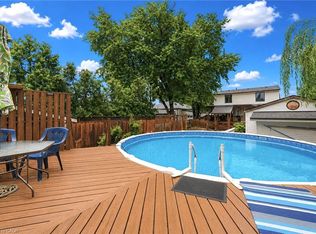 450 E 42nd St, Hamilton, ON L8T 3B3