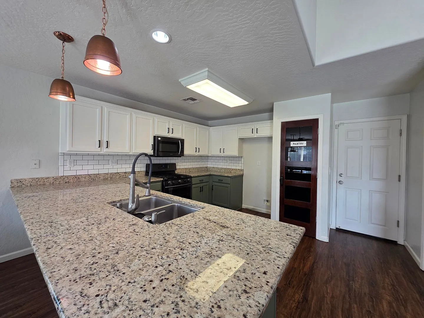 3112 N Zachary St — Photo 4