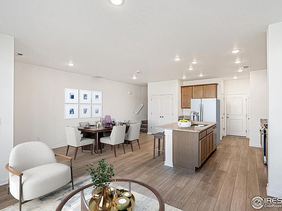 4th image of 6393 Deerfoot Dr