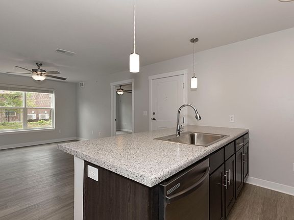 2nd image of 527 Miller Ln #201