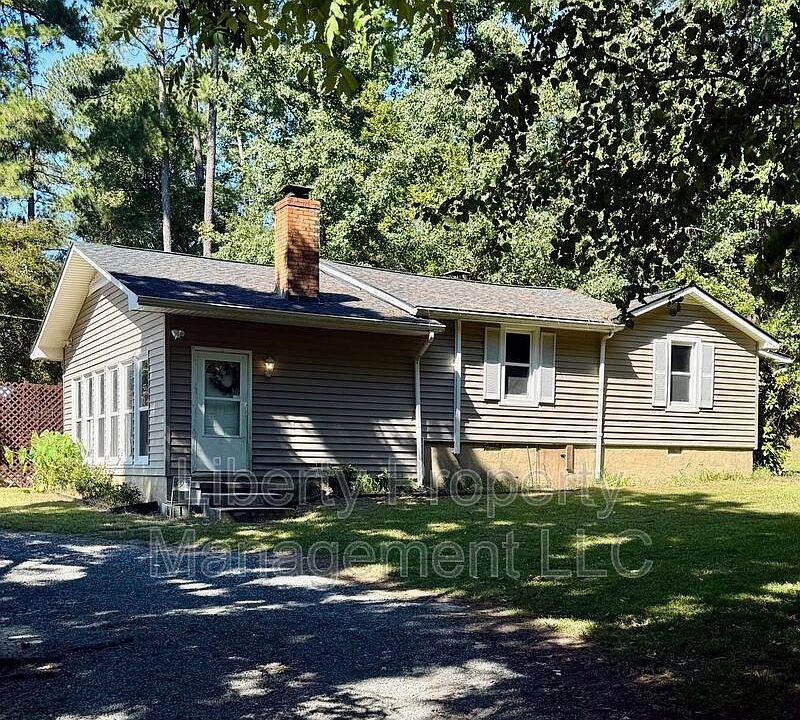 1st image of 792 Gilchrist Rd