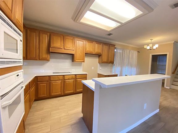 4th image of 13203 Scenic Glade Dr