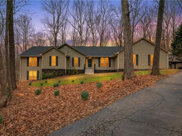 241 Staghorn Trl, Nicholson, GA 30565