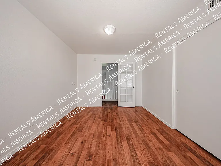 2361 W Myrtle Dr — Photo 30