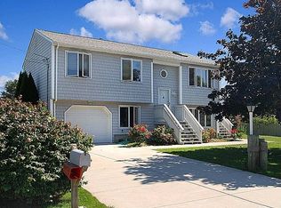 10 Dudley Dr, Narragansett, RI 02882