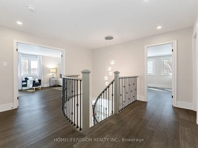1298 Bunsden Ave — Photo 19