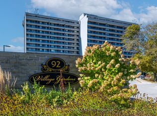 92 Church St S #906, Ajax, ON L1S6B4