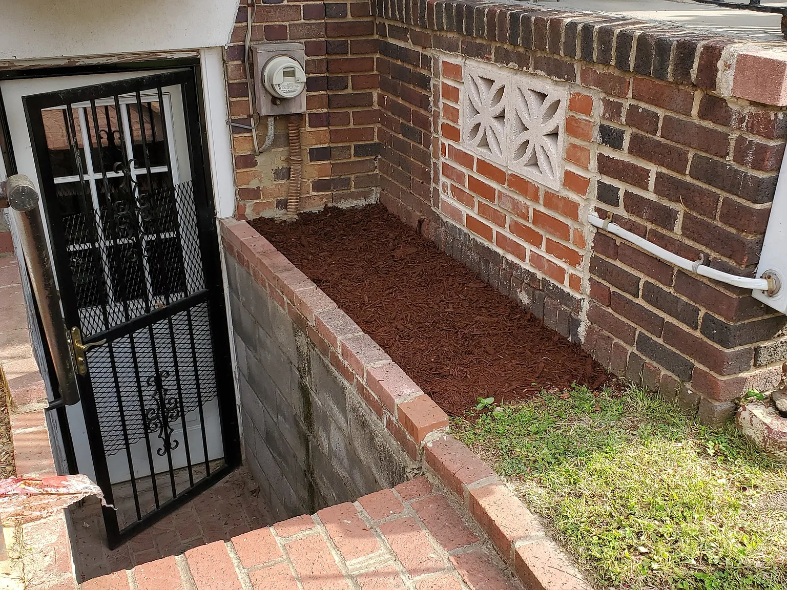 725 Fairmont St NW - Basement - Unit #E — Photo 2
