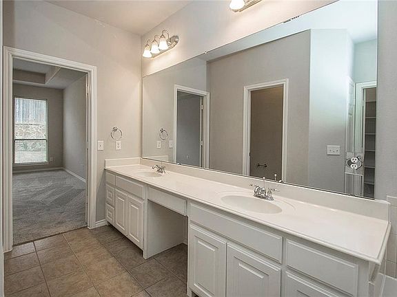4th image of 7309 Province St