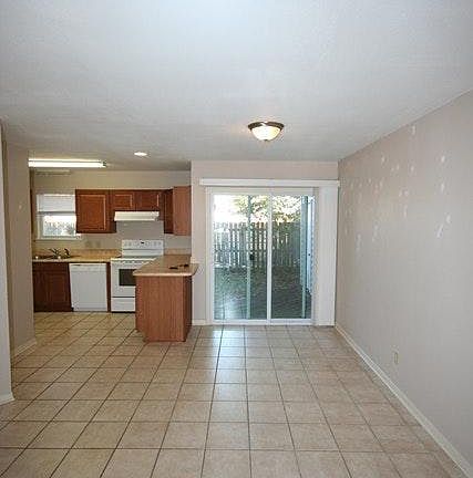 2nd image of 222 Weis Ln APT 3A