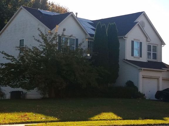 3rd image of 70 Amherst Dr