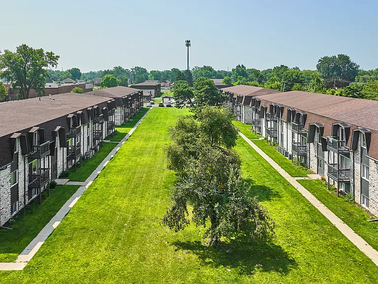 Five Points Courtyard Apartments — Photo 45