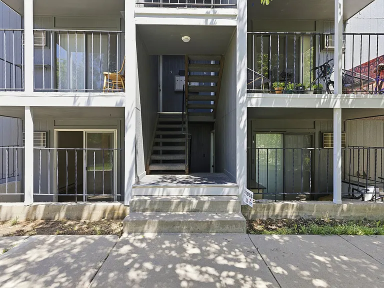 1684 Riverside Ave #A1 — Photo 14