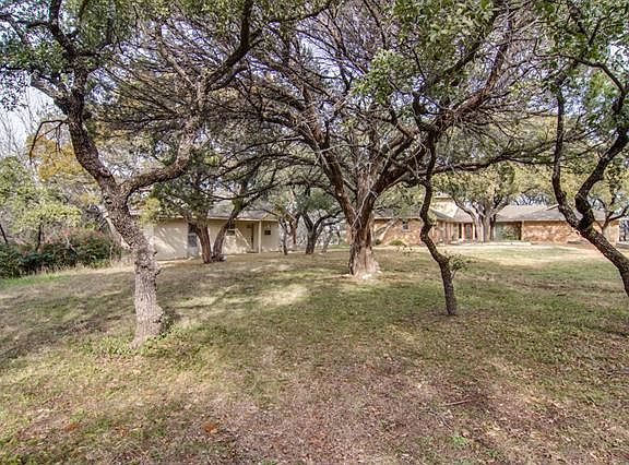 2nd image of 475 Haven Ct