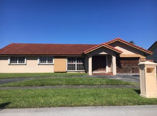 15533 SW 71st St, Miami, FL 33193