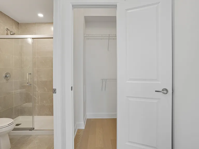 3240 William Coltson Ave — Photo 159