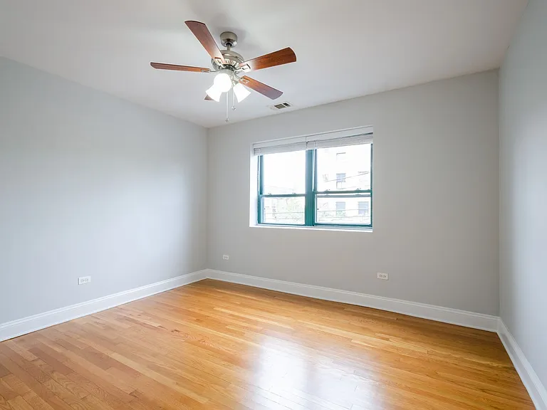 7616 N Marshfield Ave — Photo 81