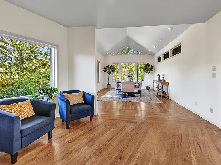 4444 Redwood Rd — Photo 13