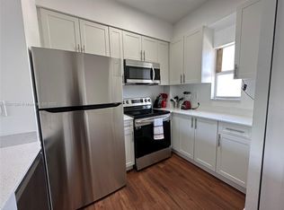 1638 SW 3rd St APT 303, Miami, FL 33135