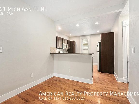 5th image of 321 Michigan Pl NE