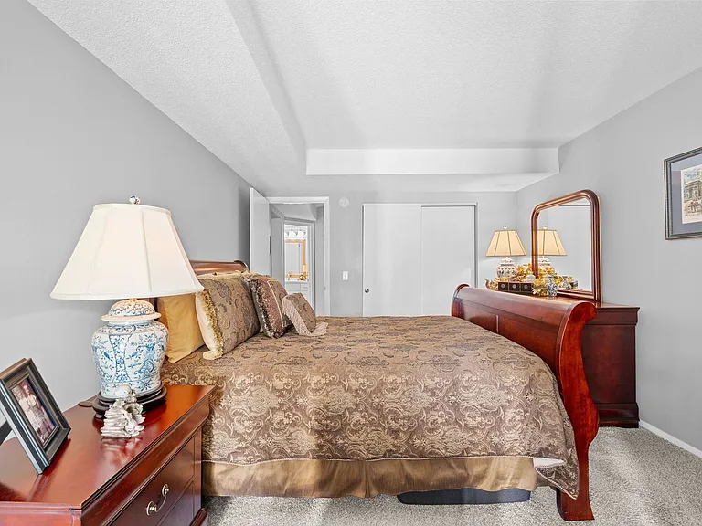 Westgate Residential Suites — Photo 28