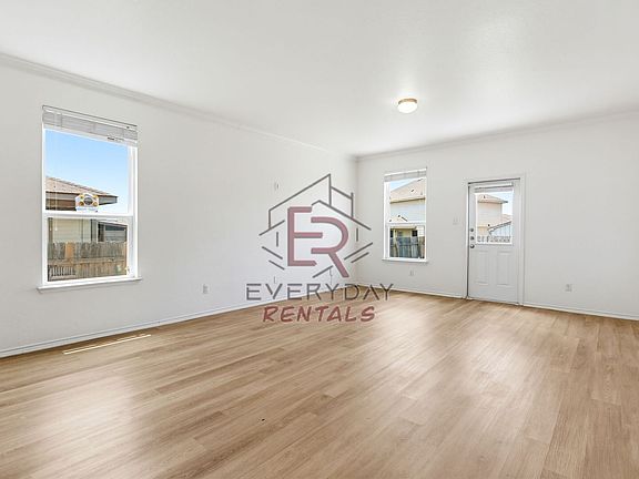 5th image of 9309 Sandyford Ct