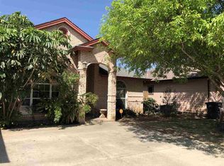 302 Salamanca Ave, Laredo, TX 78046