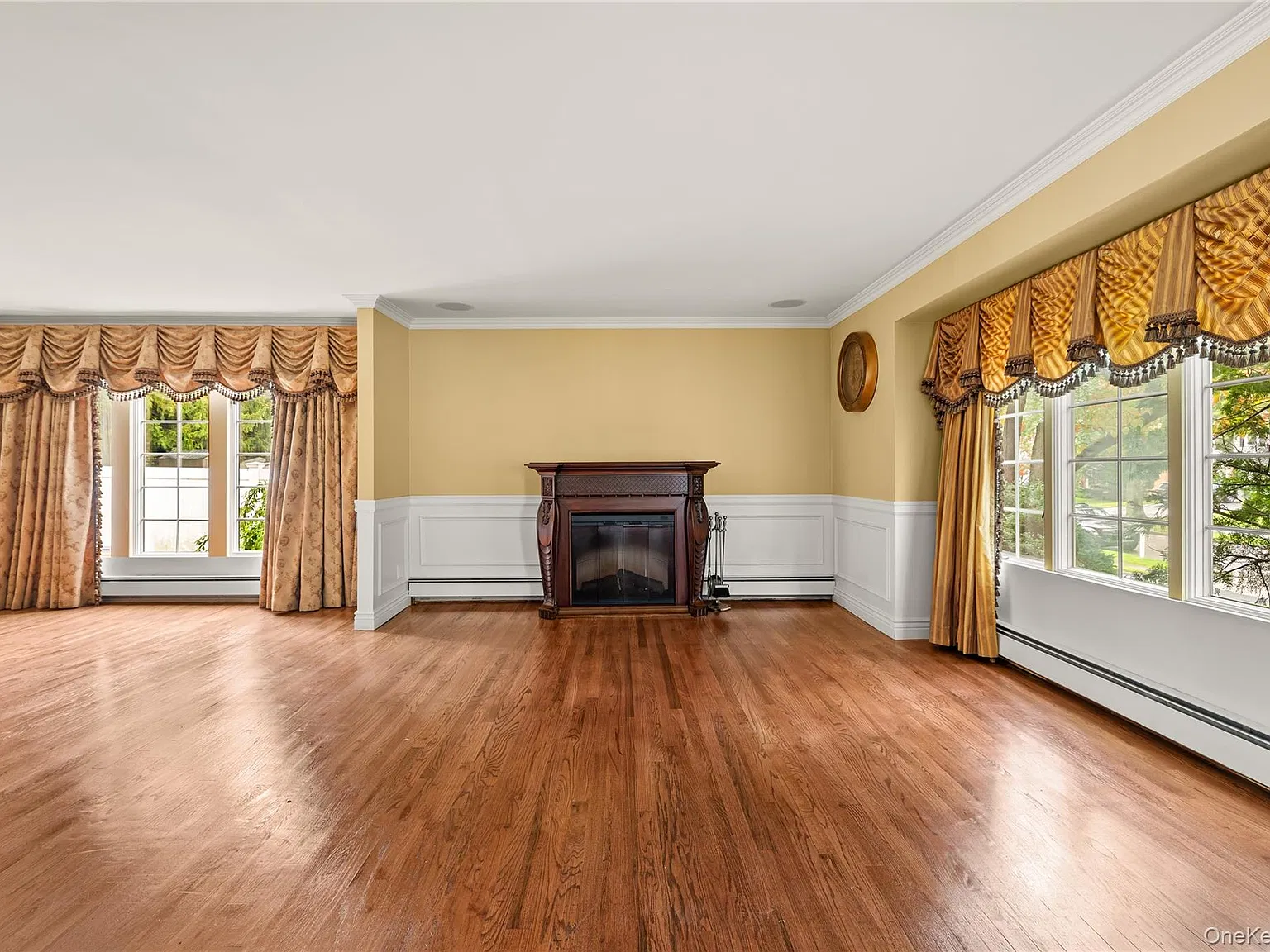 4 bed, 2.5 bath, 2451 sqft, $7,000 — Photo 3