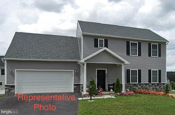 1st image of 10 S Locust Ln